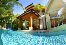 Luxury market slowly recovers