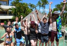 Schoolies resort to a good time