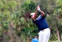 Golfers putt their best swings forward