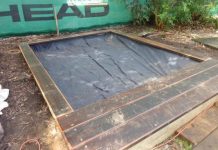 Sandpit for tennis club