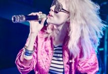 An electric ’80s night