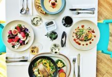 Noosa Boathouse – open every day