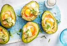 15-minute baked egg and smoked salmon