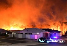 Peregian says thank you to firefighters