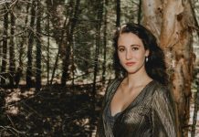 Fresh music from Sunshine Coast star Mayah