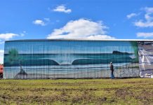 Council preserves infamous wave mural