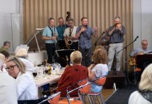 All smiles at the jazz