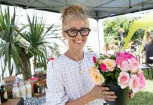 Creative markets Kin Kin style