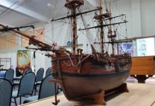 Mystery model ship found in Noosa shop