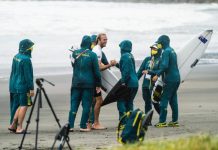 Olympic surfing thumbs up