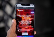 Police and Tinder match for safety