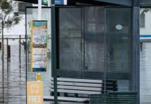 Flooding shuts schools