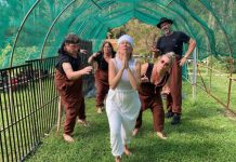 Creative family rocks Anywhere