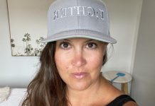 Ovarian cancer survivor shares her symptoms