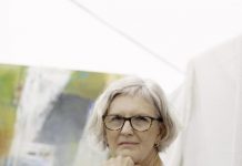 New country gallery with loads of atmosphere