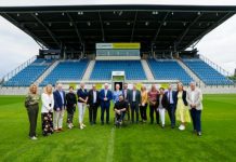 Noosa Mayor on board Games committee