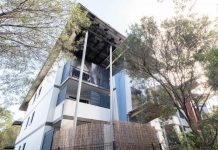 Fire guts Noosa unit