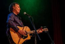 The truth-telling troubadour