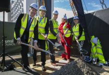 Hundreds of jobs in new office tower