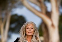 Witness Australian music icon Wendy Matthews