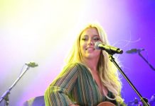 Noosa musician chases her dreams