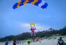 Peregian locals bring Carols to life