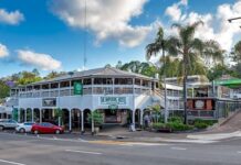 Pub tours and fascinating buildings