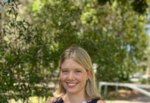 Techie teacher wins top award