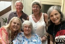 Parkyn’s Hut volunteers celebrate Christmas