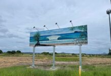 Surf mural rolls back into spotlight