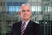 Anderson talks on cultural breakdown