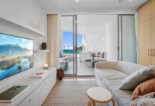 Beachfront glamour in centre of Hastings St