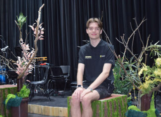 Eli takes the stage by storm