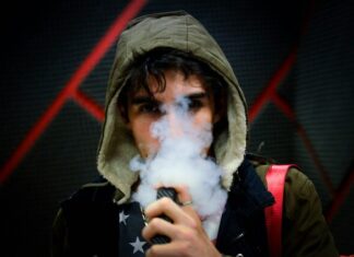 Noosa specialist sounds vaping alarm