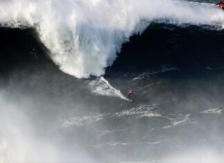 Confusion reigns at Nazare
