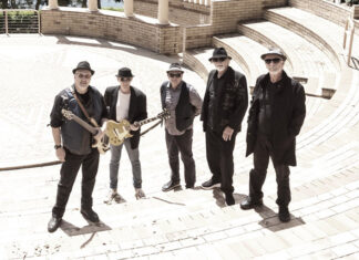 Go Transatlantic with The Claptomaniacs