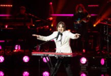 Carols to light up Main Beach