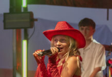 Noosa busker wins national title