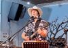 Guy plays country at Yandina